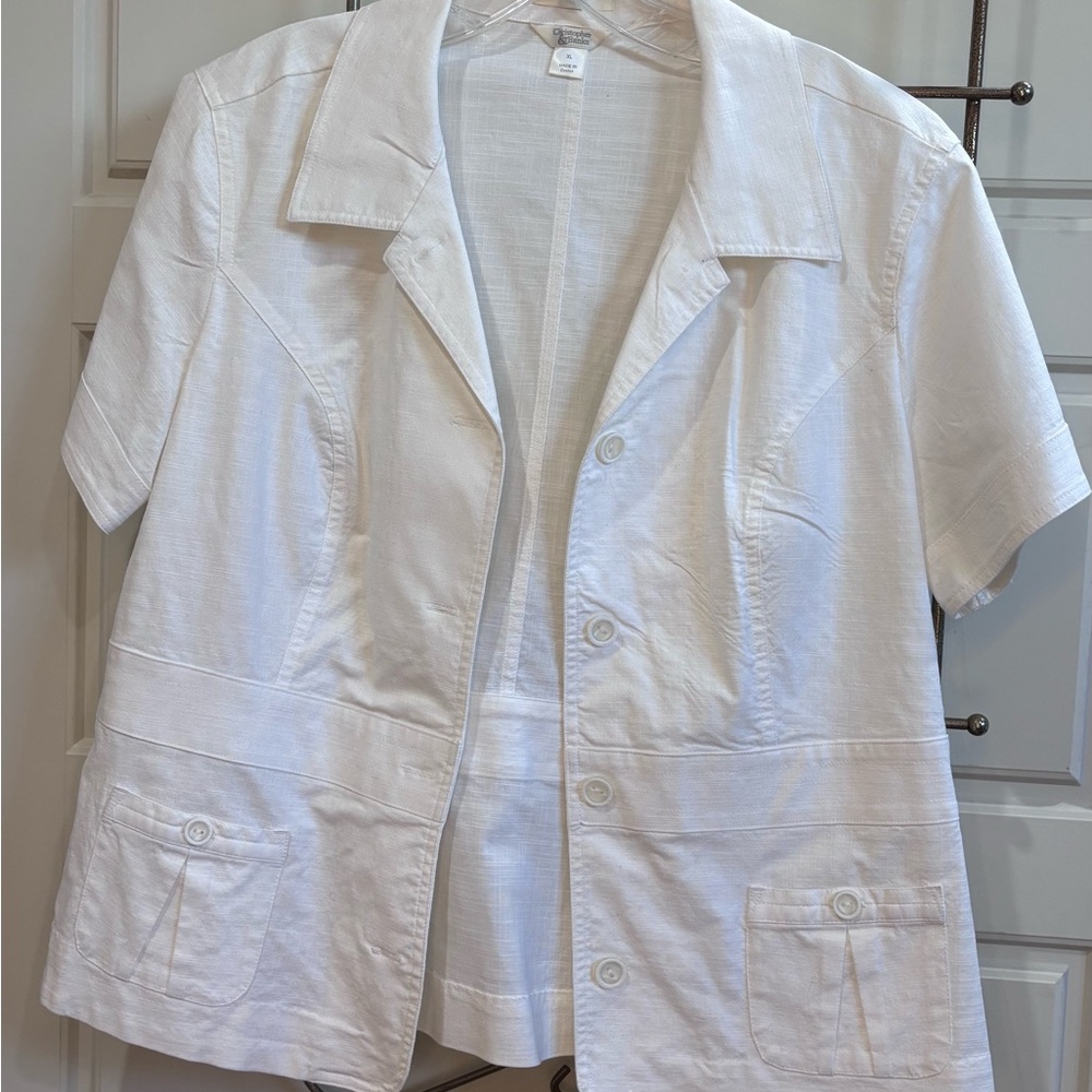 Christopher & Banks White Textured Button-Up light jacket